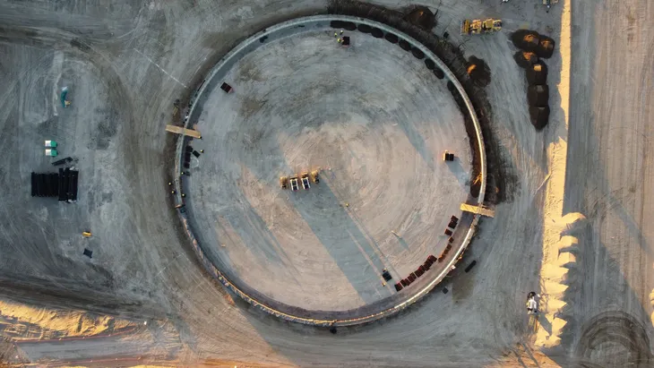 Vaca Muerta Oil Sur: El megaproyecto exportador en Río Negro supera la mitad de su construcción