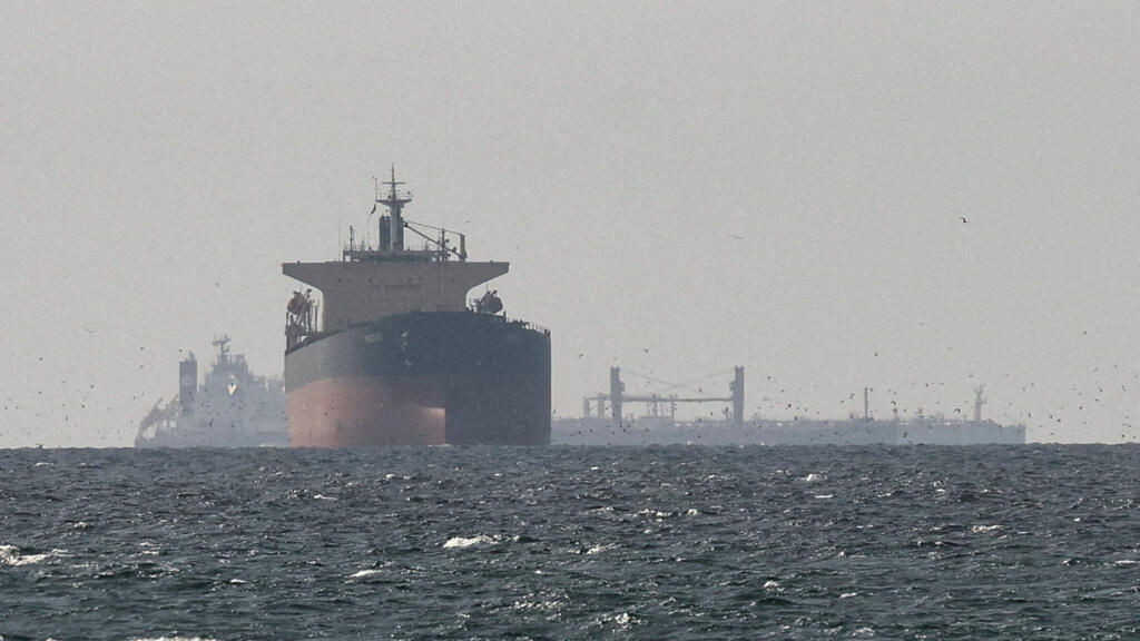 Petróleo Brent cae más de 4% tras tregua entre Estados Unidos e Irán