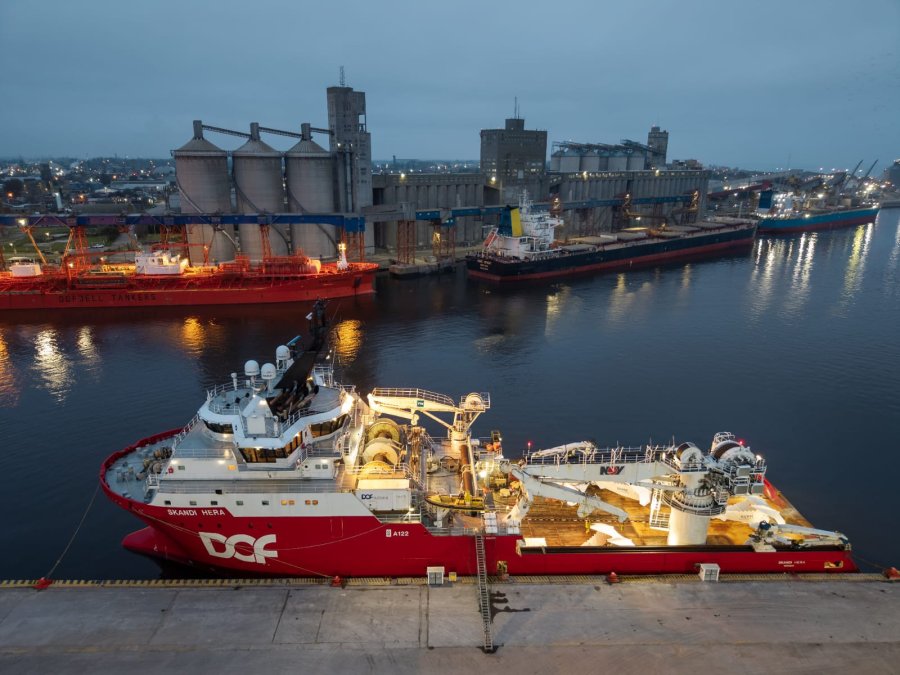 Iniciaron las obras submarinas en la terminal de Punta Colorada