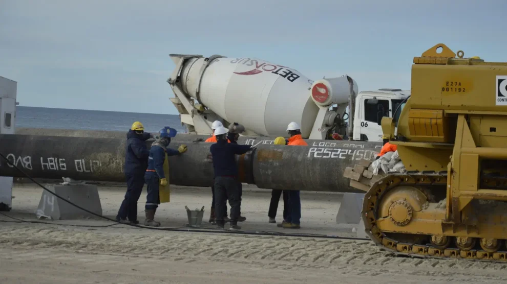 Río Negro inicia fiscalización ambiental de las obras del proyecto de GNL de Southern Energy