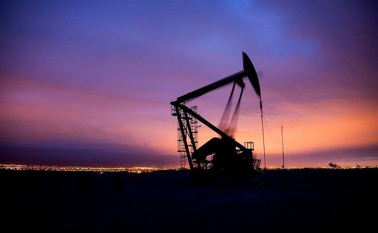 Tierra del Fuego audita carga petrolera tras operar buque británico en Río Cullen