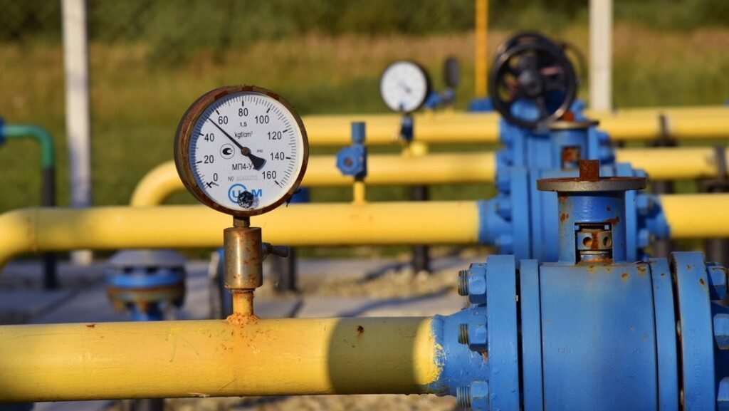 Gas natural en Europa supera los 76 euros por el conflicto en Irán