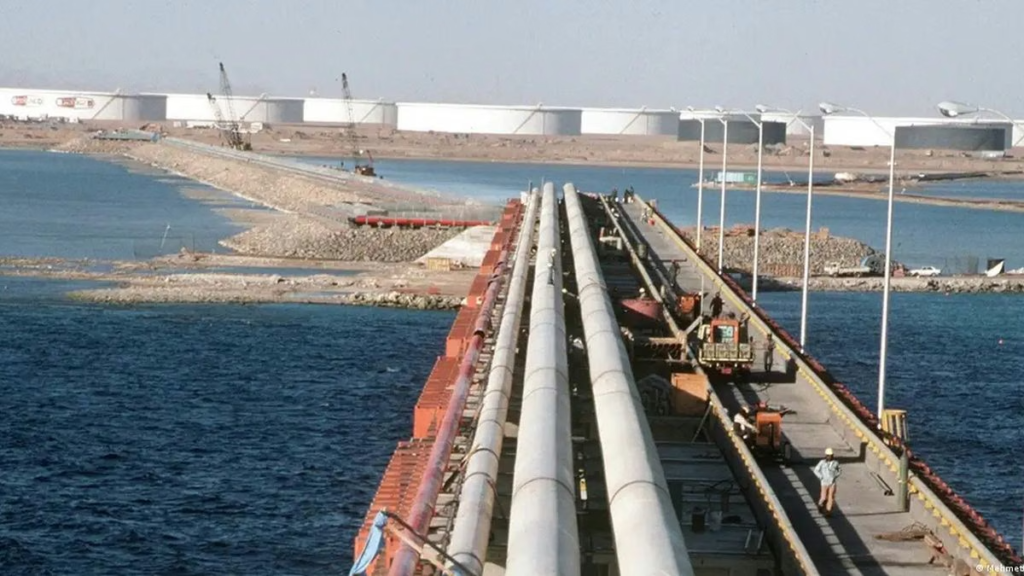Petróleo: Arabia Saudí reanuda exportaciones por el oleoducto Este-Oeste