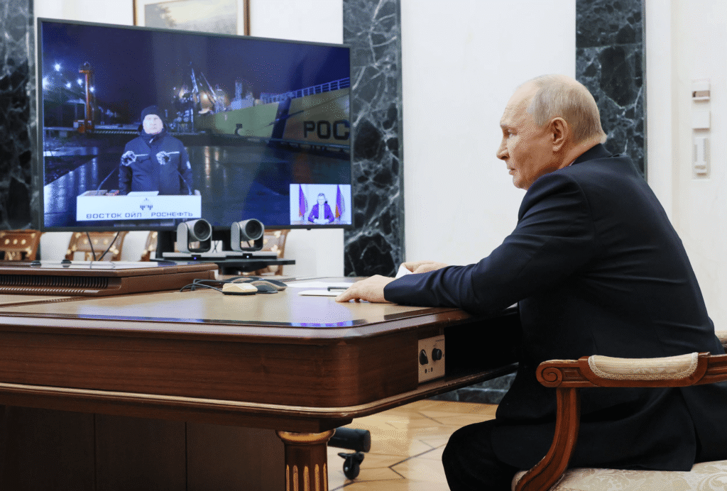 Vostok Oil inicia el transporte de petróleo ruso por la ruta ártica