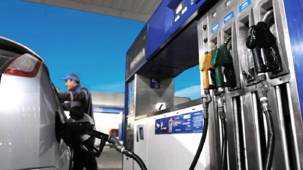 Venta de combustibles cayó 2,19 % interanual a nivel nacional en agosto