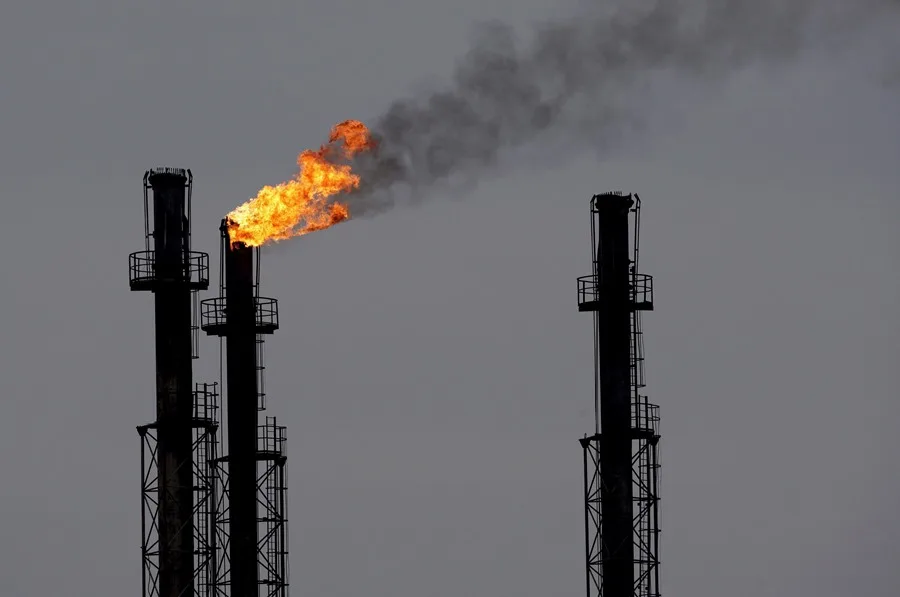 Demanda de petróleo: OPEP baja previsión 2026 pero eleva la de 2027